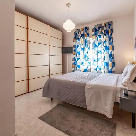 Luisa Flat - Metro Basilica San Paolo - Wi-fi