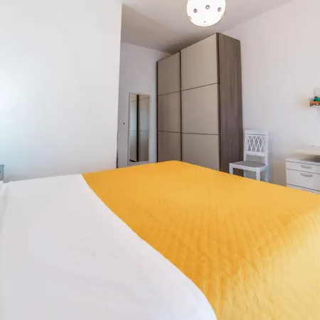 Luisa Flat - Metro Basilica San Paolo - Wi-fi Apartament