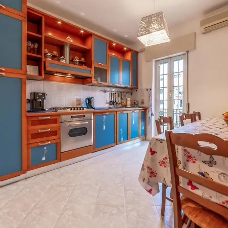 Luisa Flat - Metro Basilica San Paolo - Wi-fi * Rzym